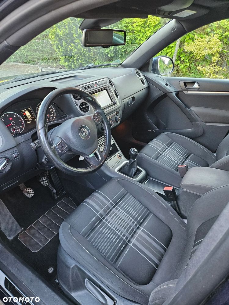 Volkswagen Tiguan 2.0 TDI SCR BlueMotion Technology Lounge Sport & Style - 8
