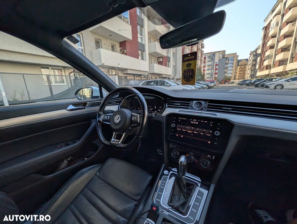 Volkswagen Passat 2.0 TDI DSG Highline - 21