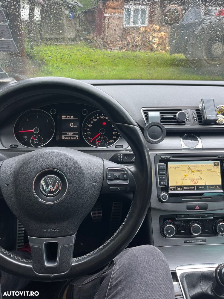 Volkswagen Passat 2012 photo 5