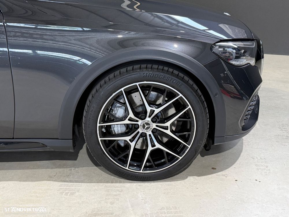 Mercedes-Benz E 300 de 4Matic All-Terrain - 14