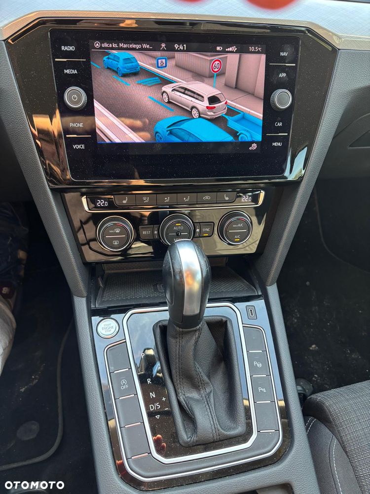 Volkswagen Passat Variant 2.0 TDI SCR DSG Business - 7