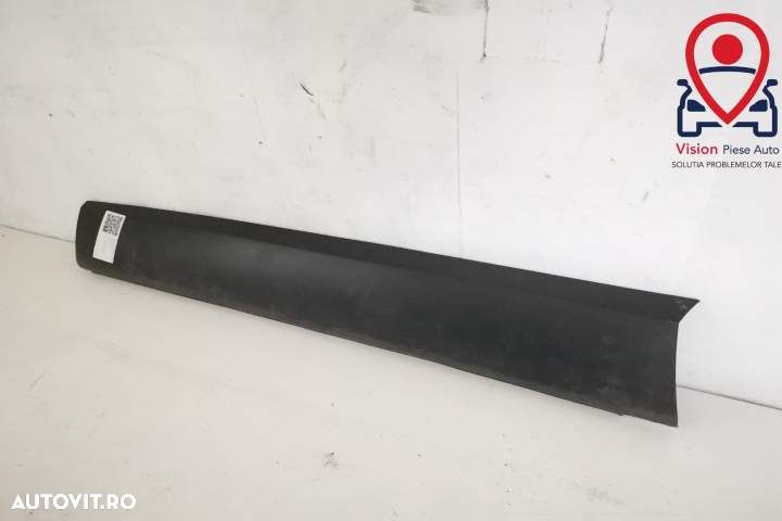 Bandou Ornament Usa Stanga Fata Original In Stare Buna Jaguar  F-Pace - 3