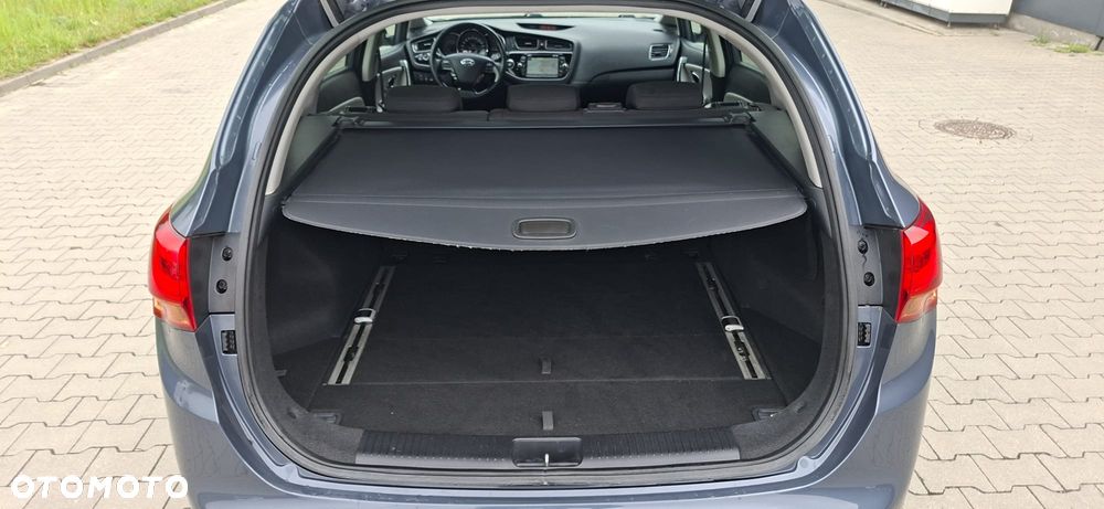 Kia Ceed 1.6 GDI L DCT - 32
