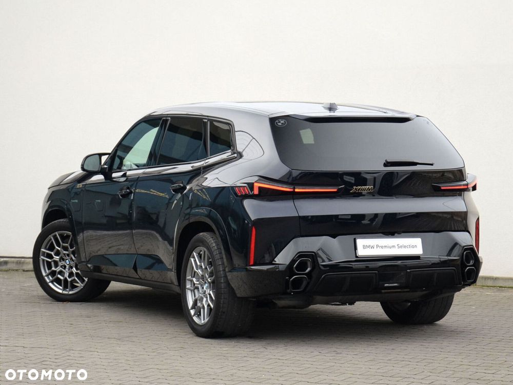 BMW XM - 7