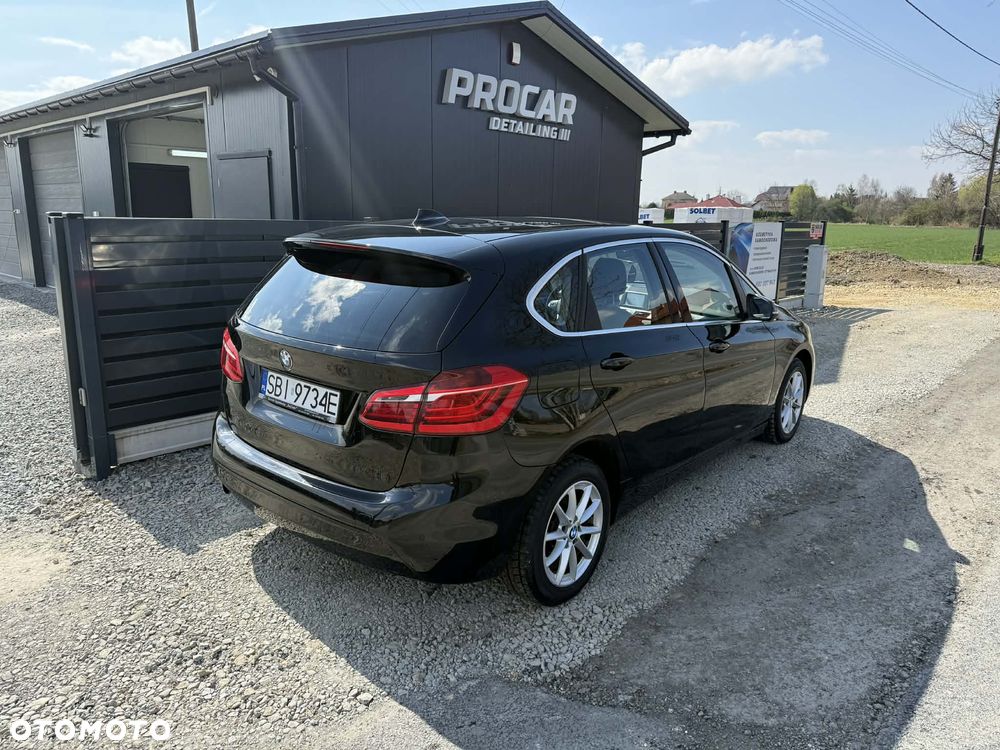 BMW Seria 2 218i - 4