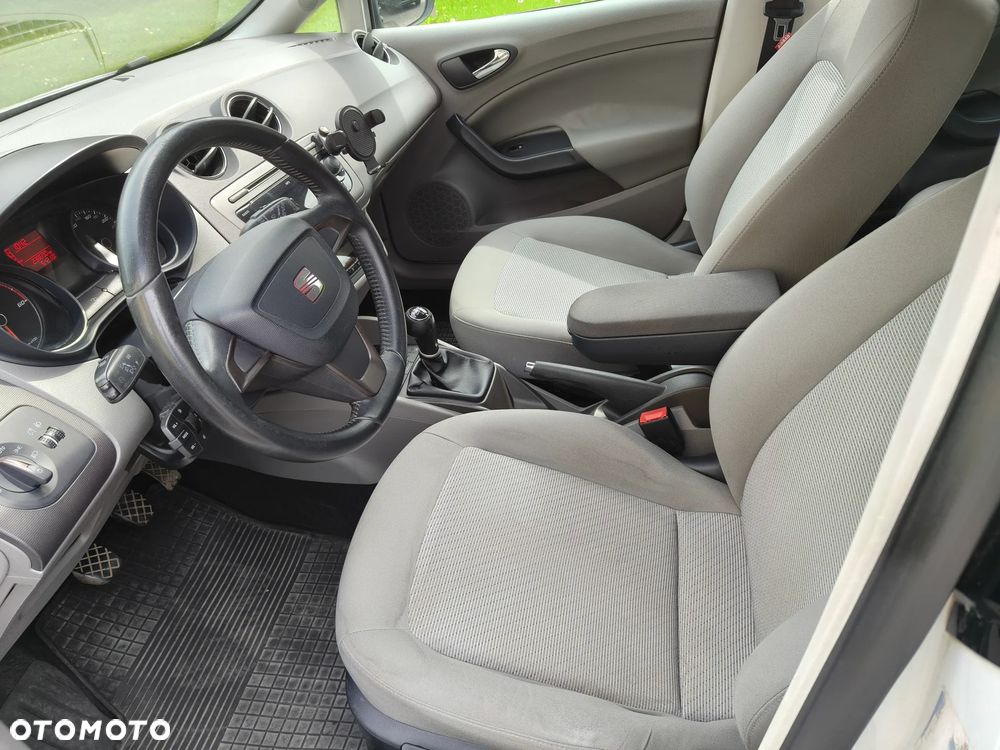 Seat Ibiza 1.6 TDI DPF Style - 6