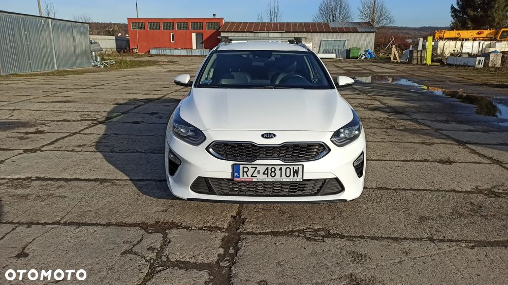 Kia Ceed 1.4 T-GDI L Business Line DCT - 7