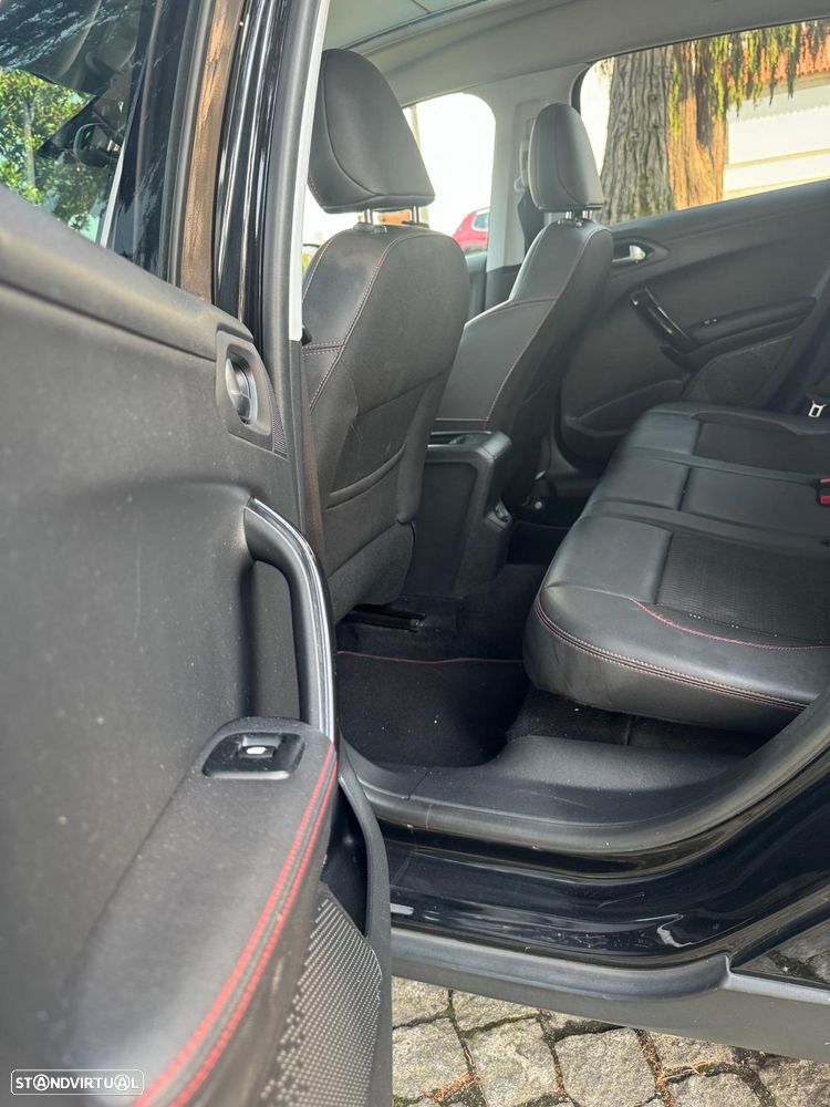 Peugeot 2008 PureTech 130 Stop&Start GT-Line Edition - 7
