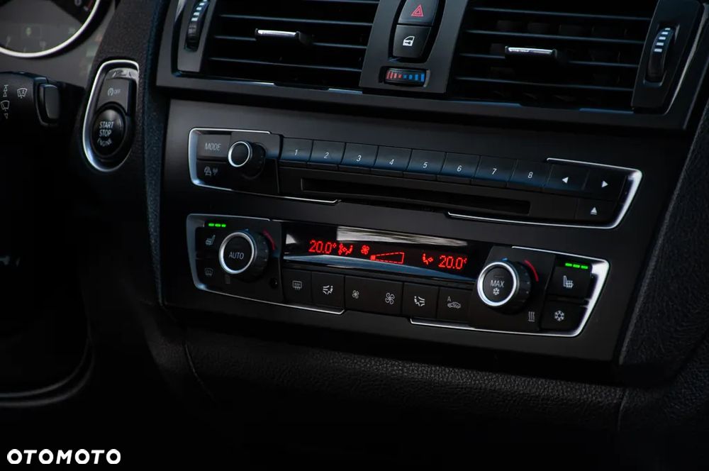 BMW Seria 1 118d Sport Line - 20