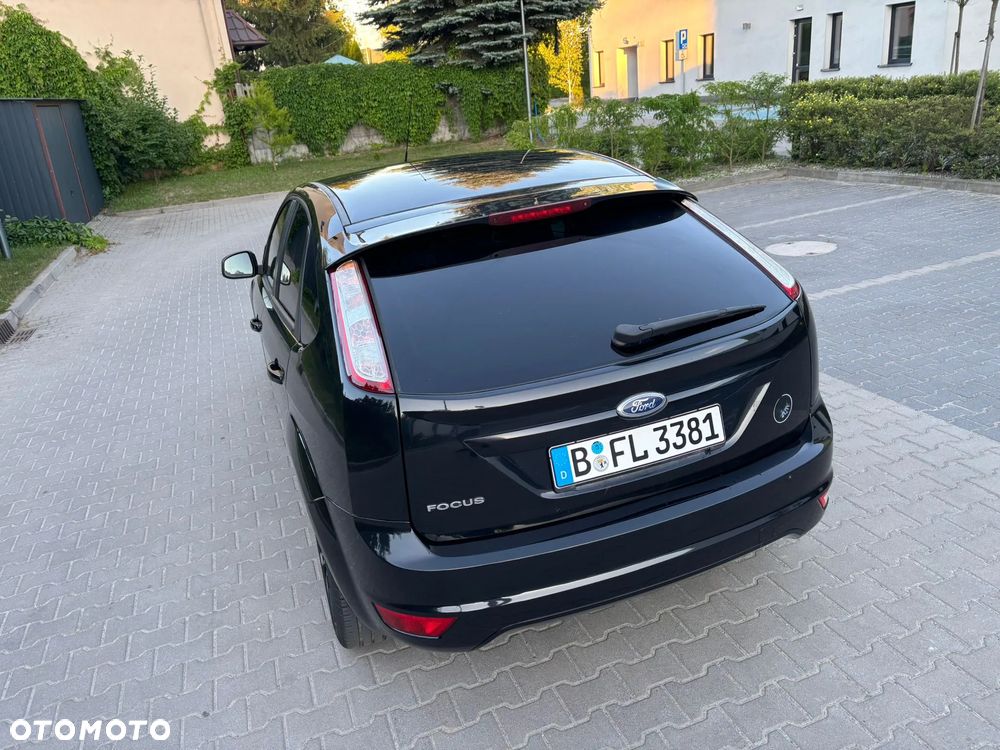 Ford Focus - 25