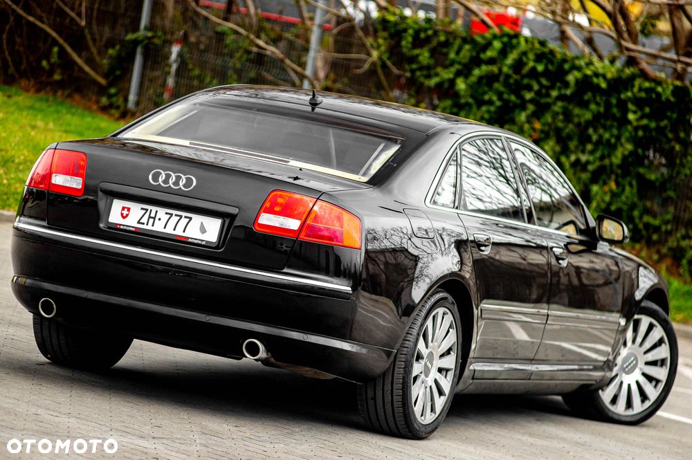 Audi A8 4.2 Quattro - 14