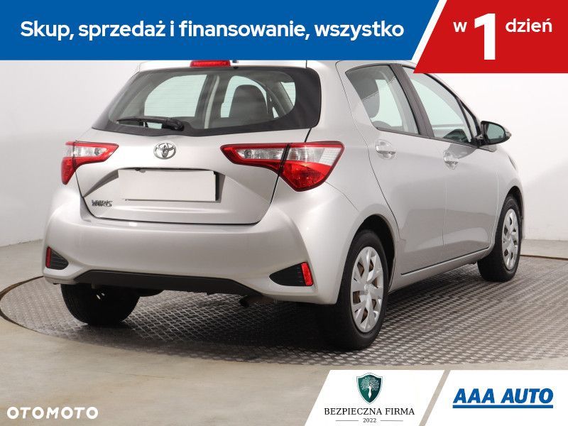 Toyota Yaris - 7