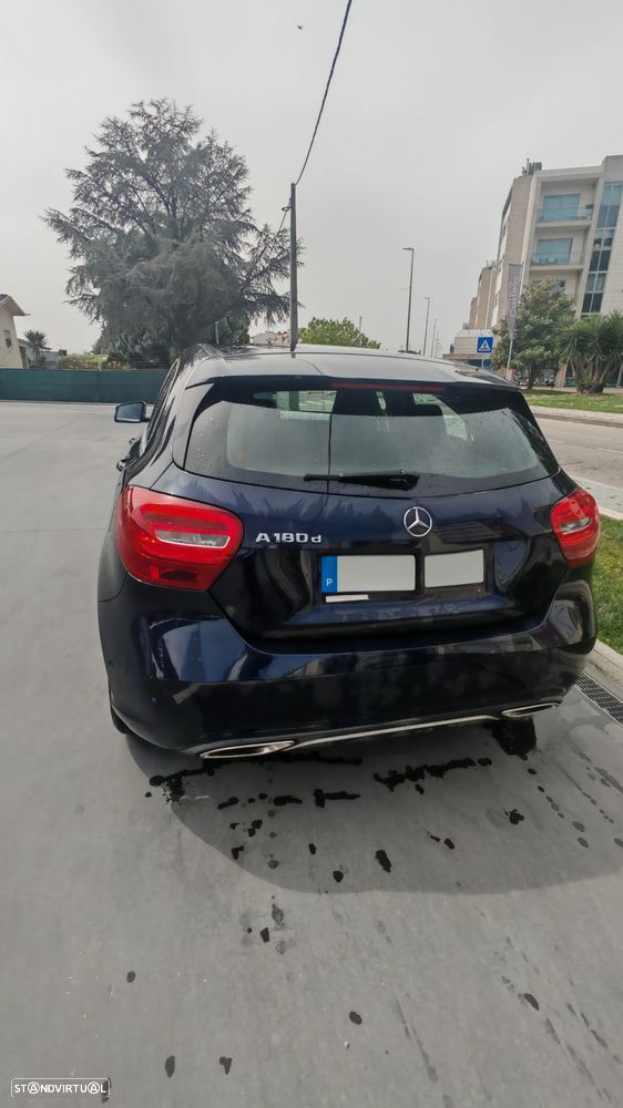 Mercedes-Benz A 180 d Urban Aut. - 12