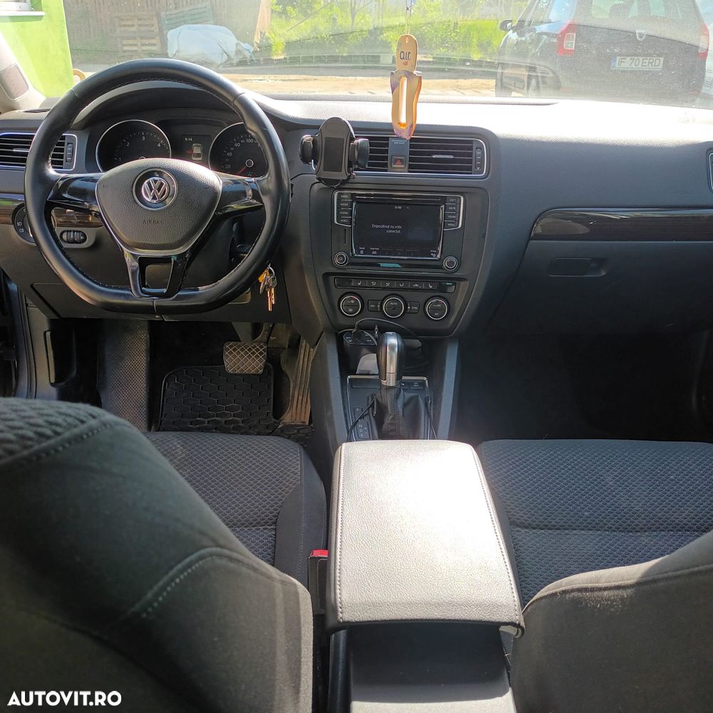 Volkswagen Jetta 2.0 TDI DSG BlueMotion Technologie - 3