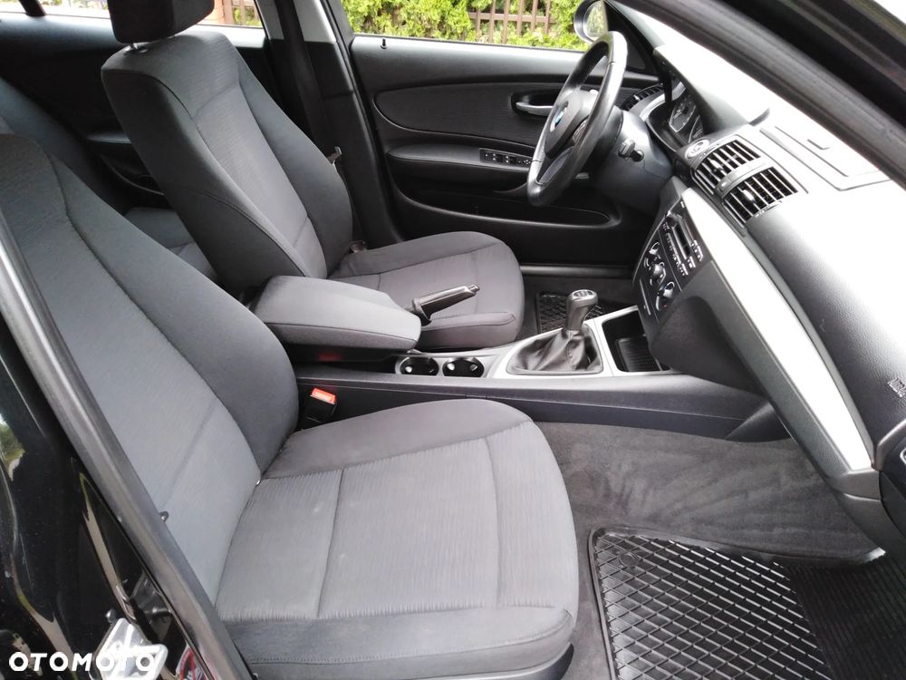 BMW Seria 1 118d DPF - 28