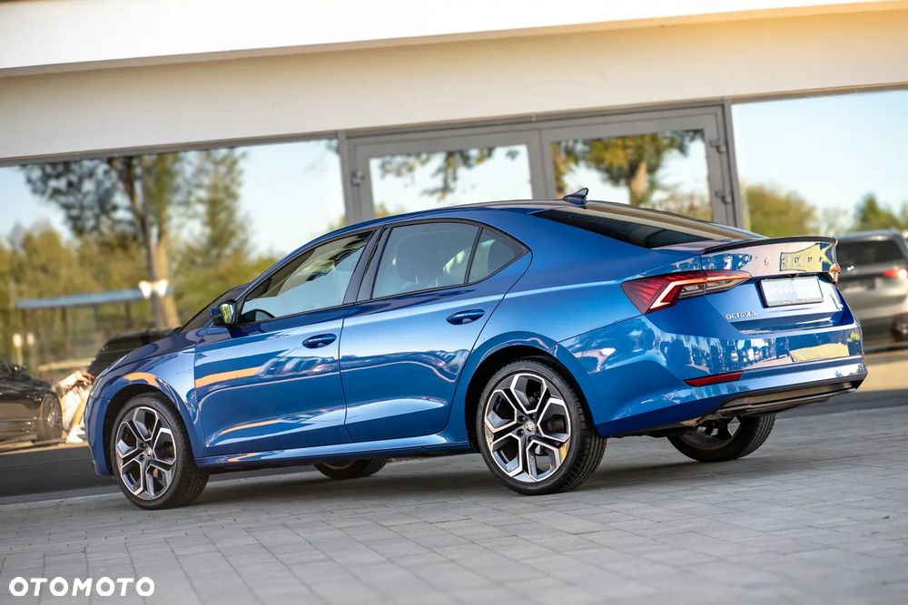 Skoda Octavia 1.5 TSI e-Tec Sportline DSG - 24