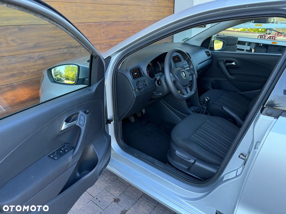 Volkswagen Polo - 5