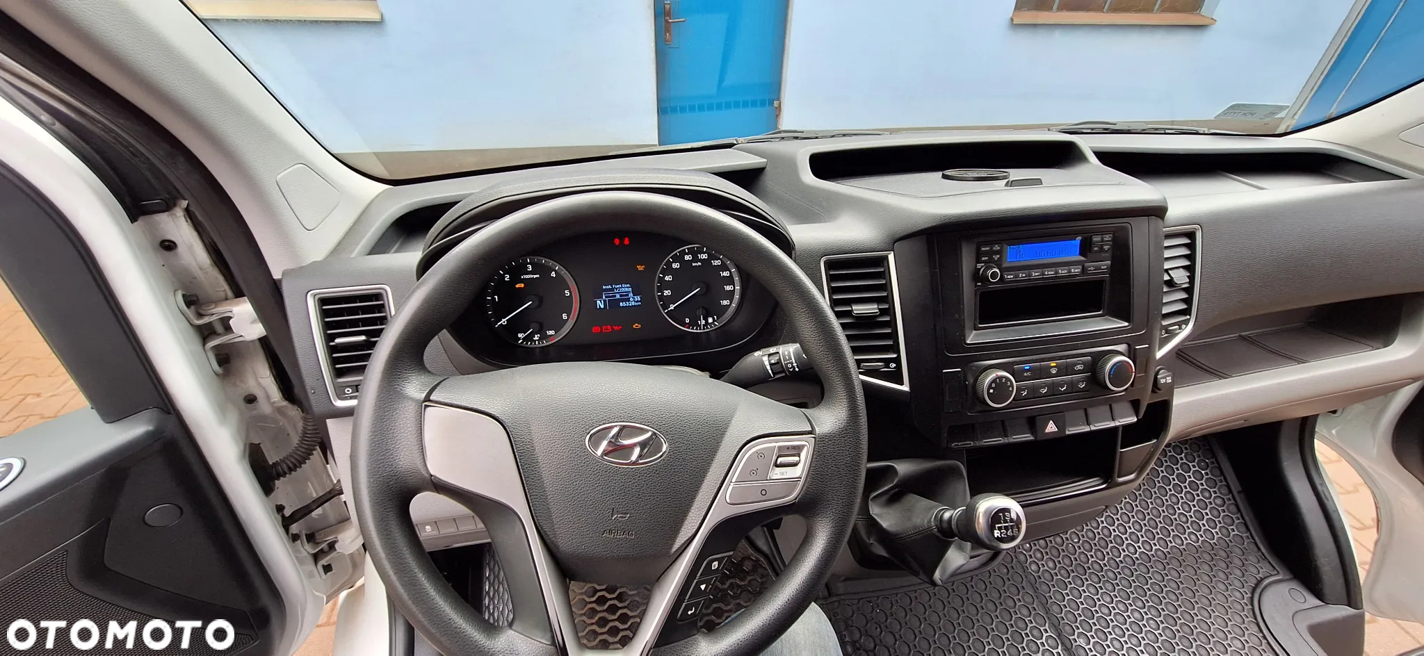 Hyundai H350 - 7
