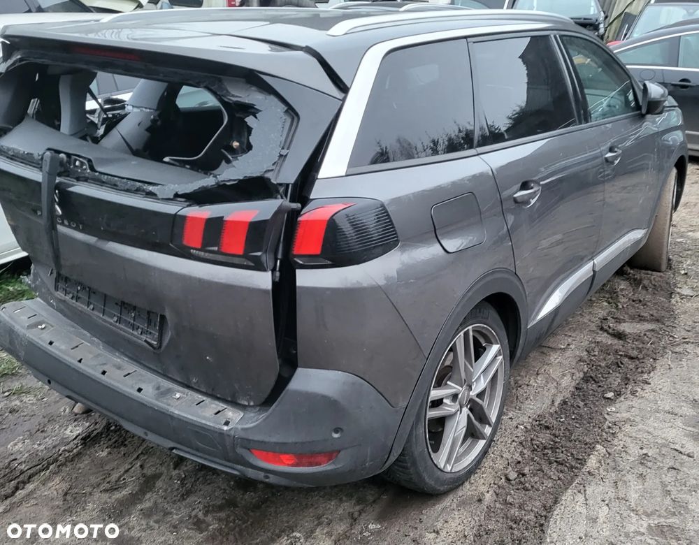 Peugeot 5008 2020 photo 4
