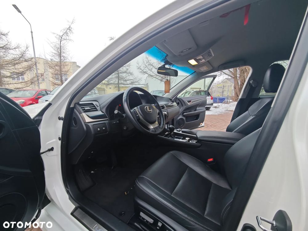 Lexus GS 300h Elite - 10