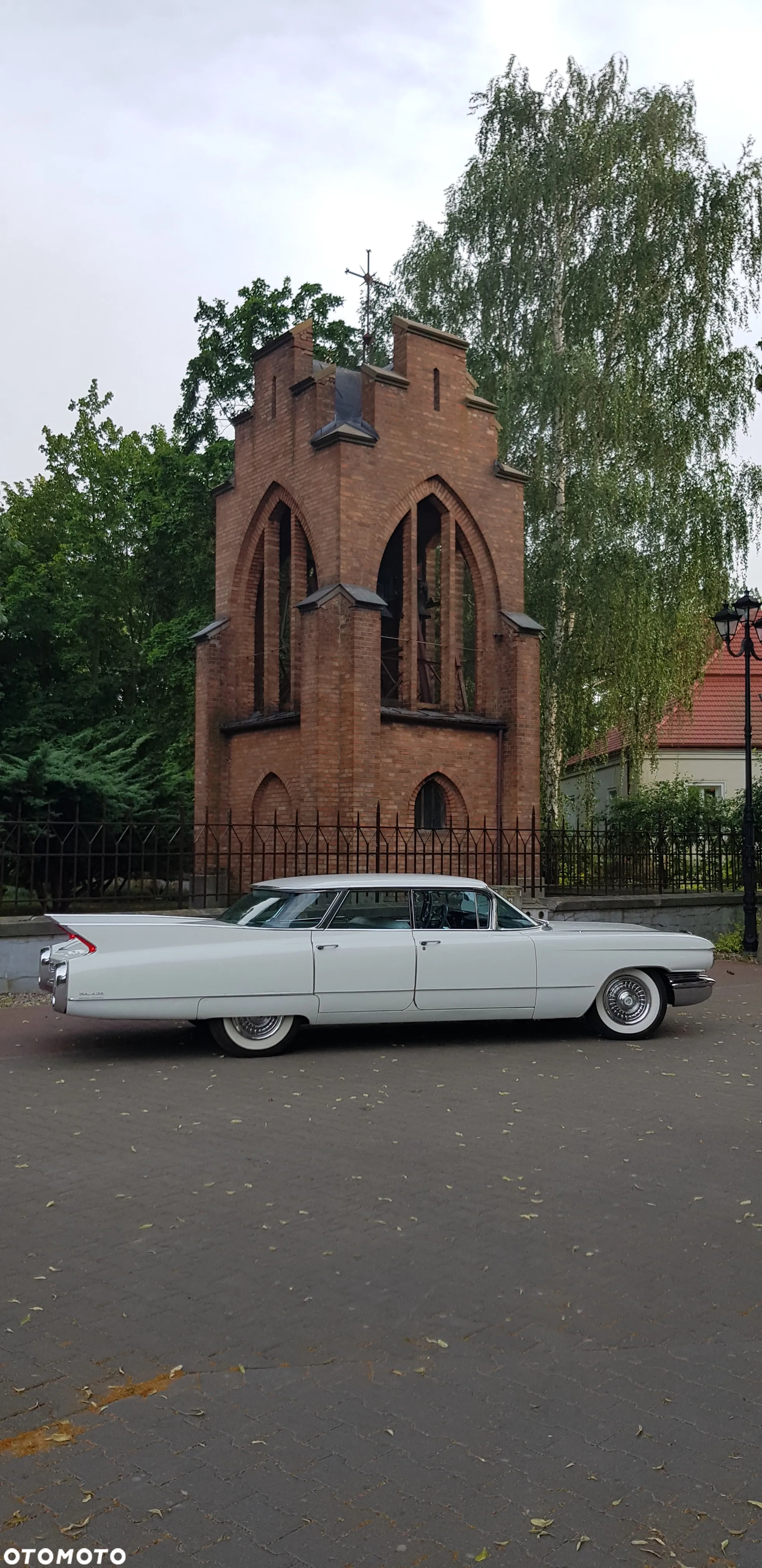 Cadillac Deville - 10