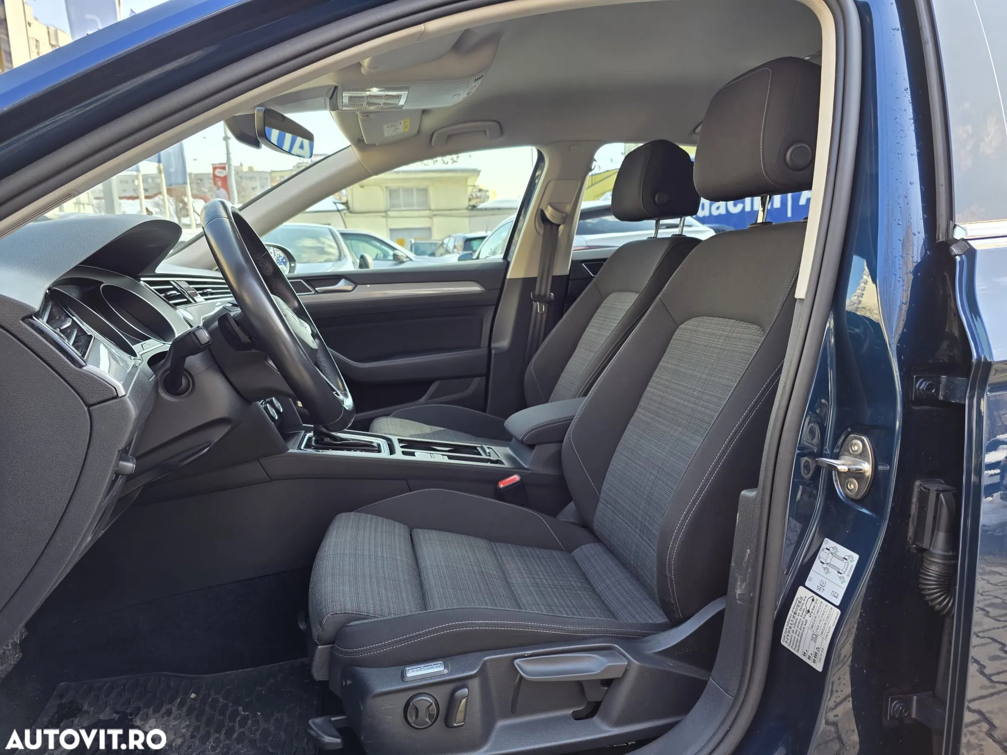 Volkswagen Passat - 9