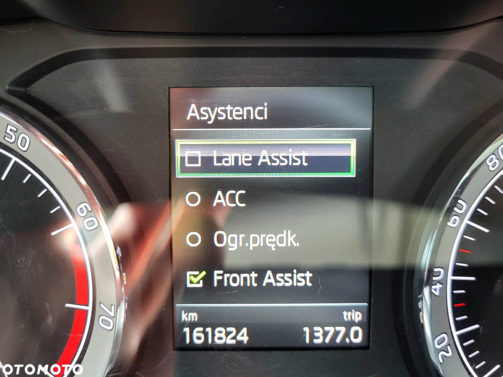 Skoda Karoq 1.0 TSI GPF 4x2 Ambition - 16