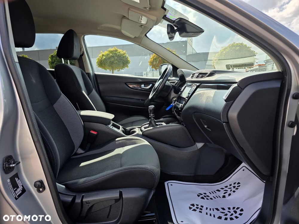 Nissan Qashqai 1.2 DIG-T N-Connecta EU6 - 14
