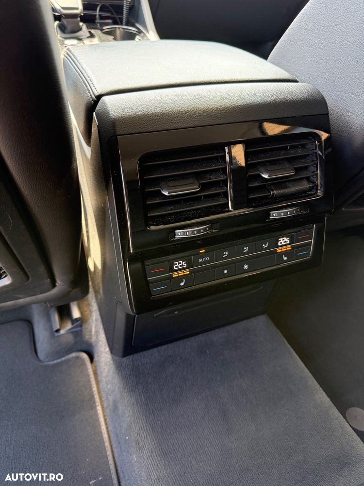 Volkswagen Touareg 3.0 V6 TDI 4Motion DPF Automatik Elegance - 5