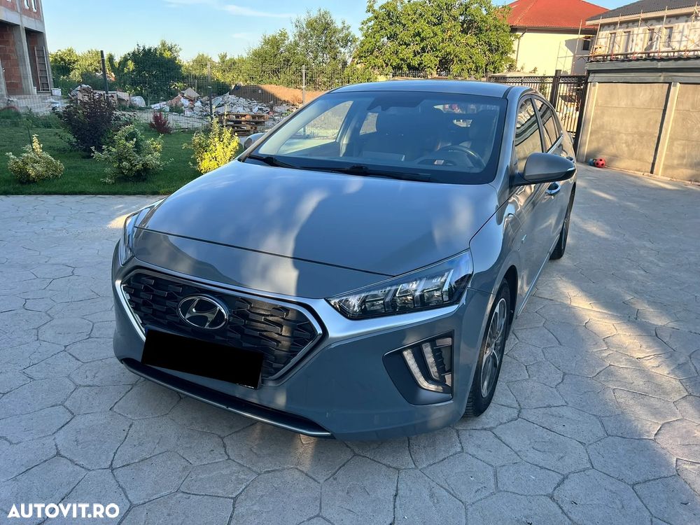 Hyundai IONIQ - 23