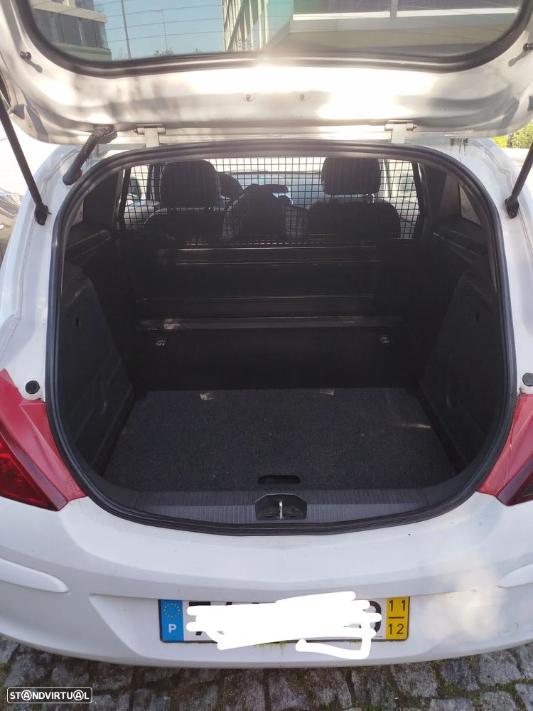 Opel Corsa - 11