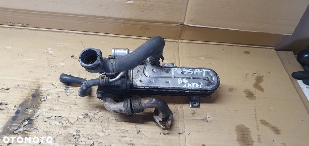 Chłodniczka spalin zawór EGR VW Passat B6 1.9 TDI 038131513AD 038131063E - 1