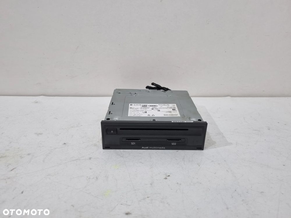 AUDI A3 8V Q2 CZYTNIK MMI RADIO MULTIMEDIA 81A035183 - 1