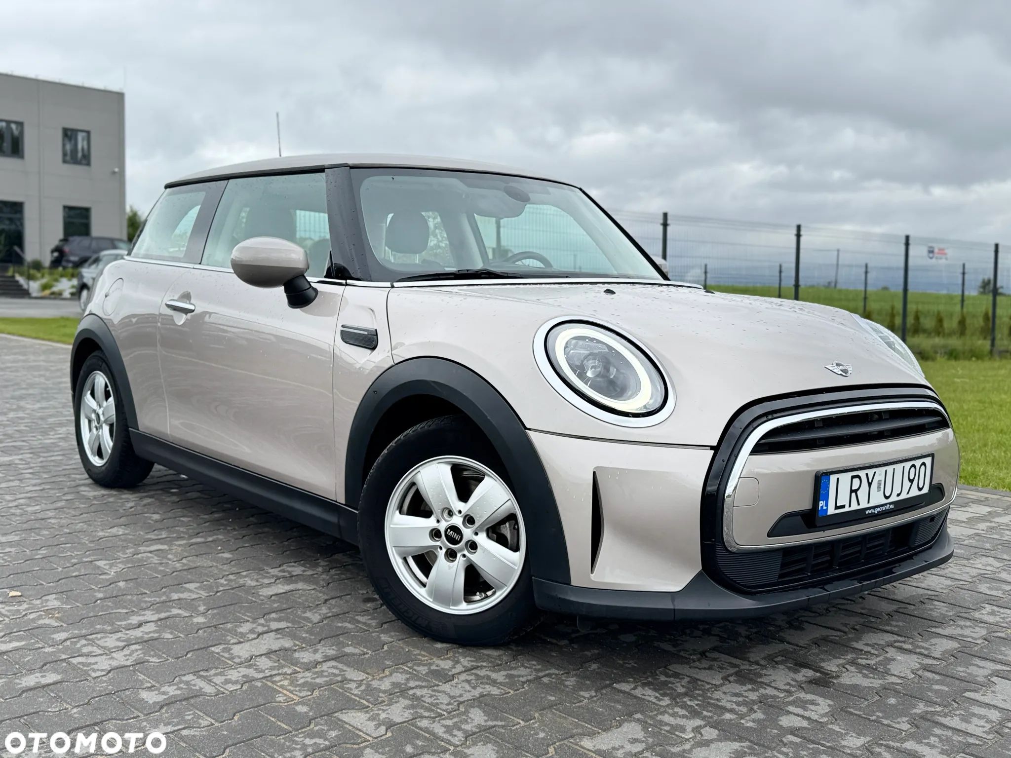 MINI ONE Classic Trim - 1