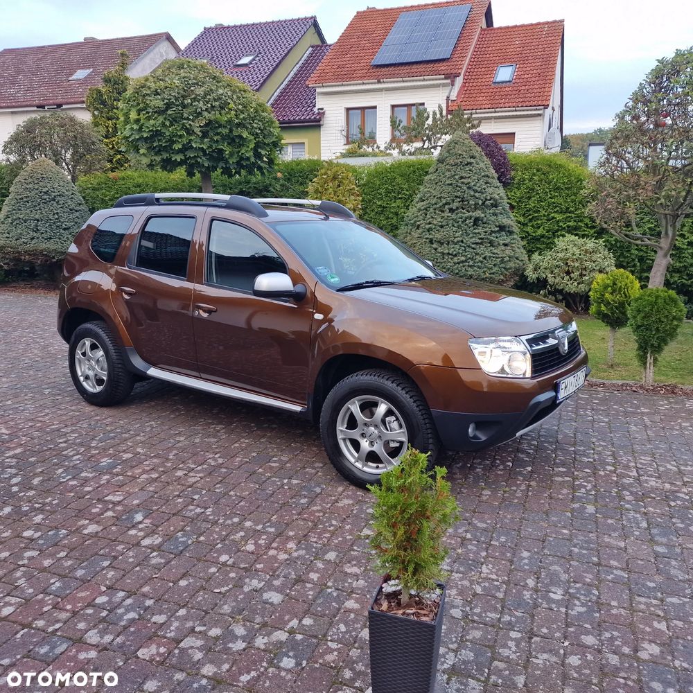 Dacia Duster 2010 photo 2
