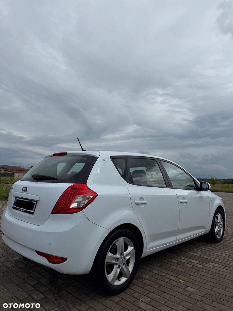 Kia Ceed 1.4 CVVT - 3