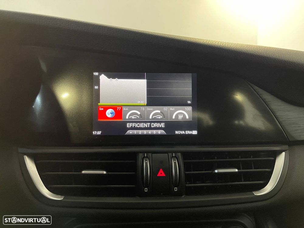 Alfa Romeo Giulia 2.2 D - 26