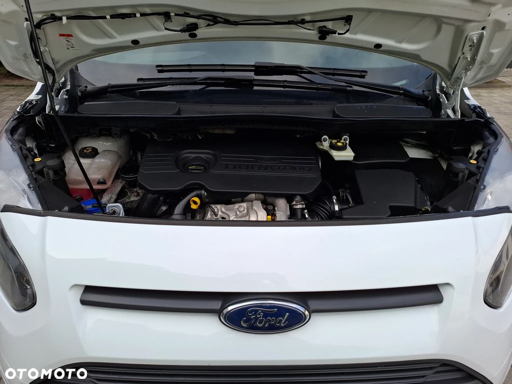 Ford Tourneo Connect - 19
