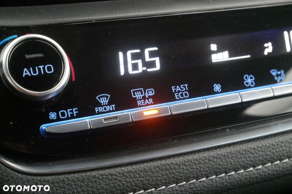 Toyota Corolla 1.8 Hybrid Comfort - 23