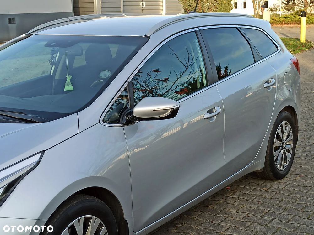 Kia Ceed 1.6 GDI L Business Line - 13
