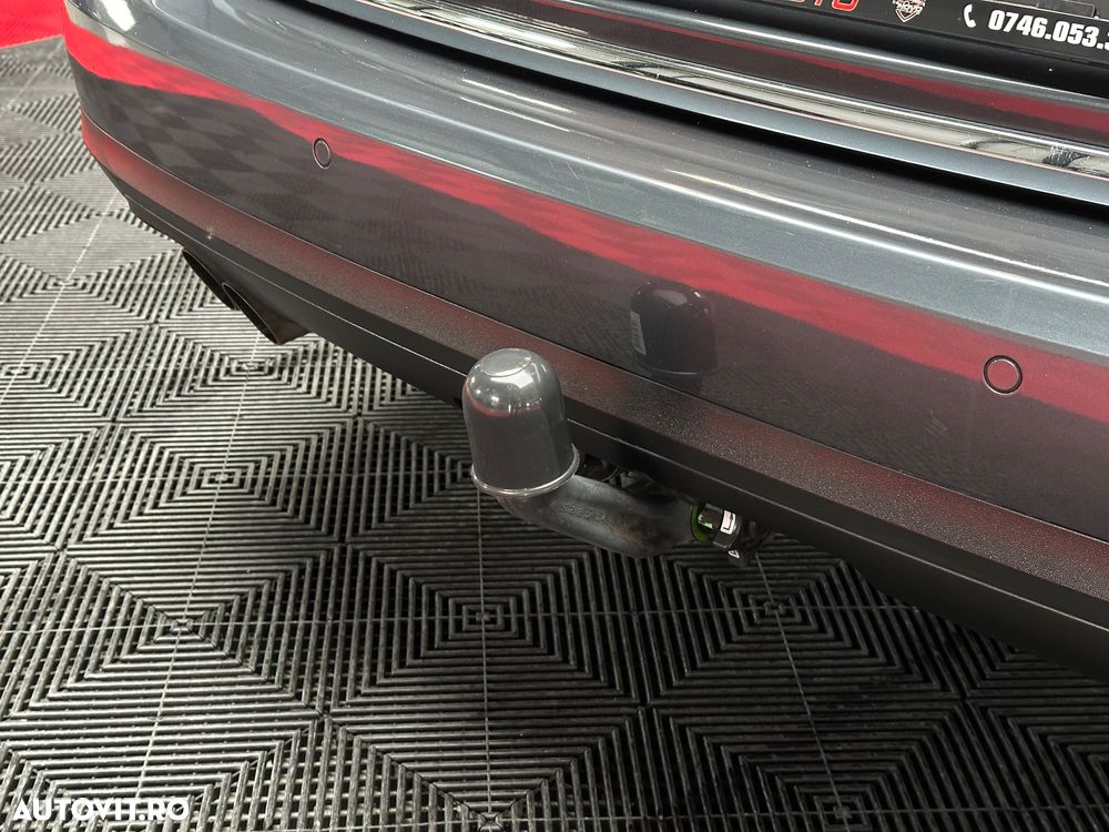 Volkswagen Passat 2.0 TDI Highline - 38