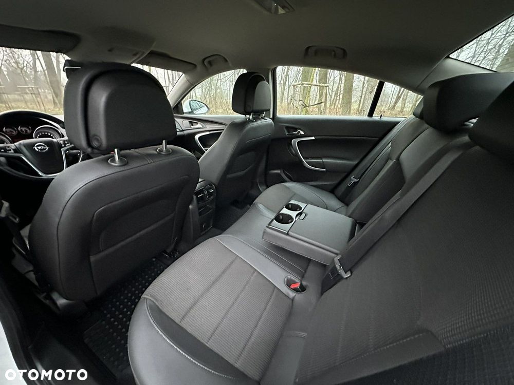 Opel Insignia - 21