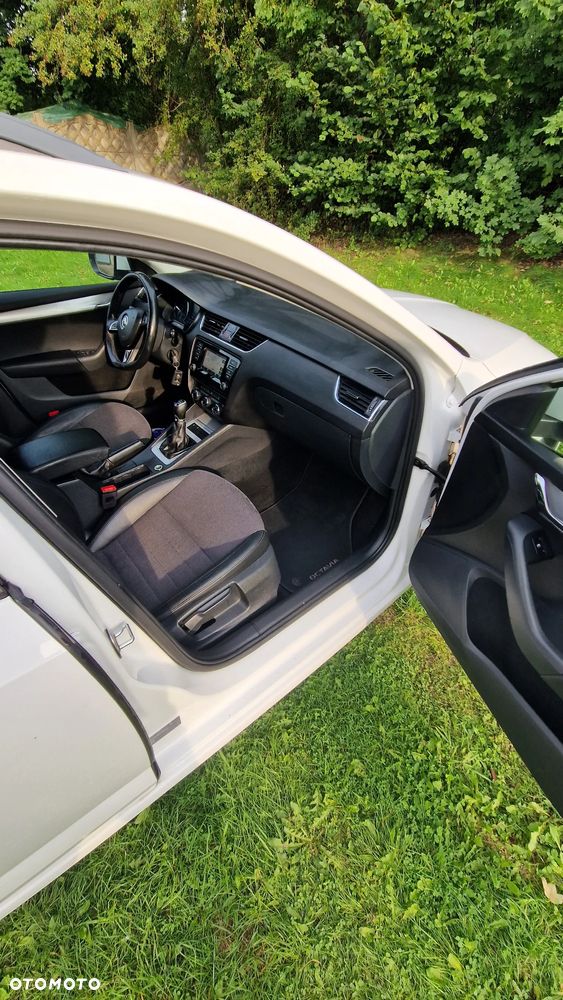 Skoda Octavia 2.0 TDI Ambition EU6 - 12