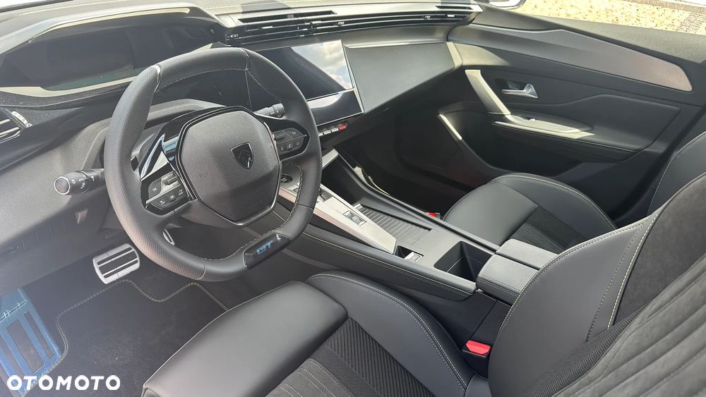 Peugeot 308 1.2 mHEV GT S&S e-DCS6 - 10