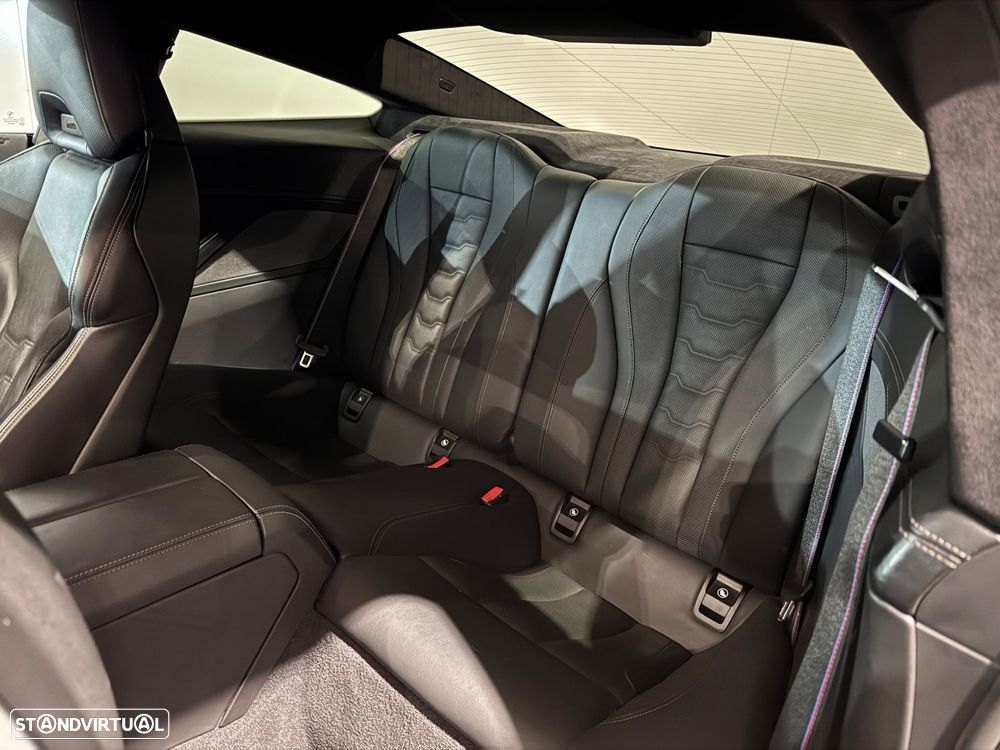 BMW 840 d xDrive Pack M - 16