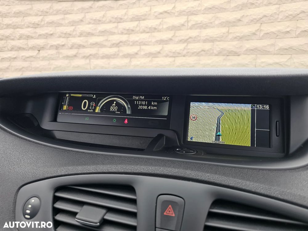 Renault Scenic - 10