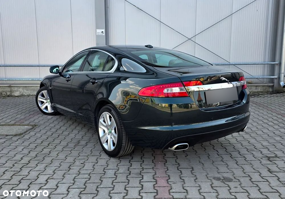 Jaguar XF 3.0 V6 D Premium Luxury - 6