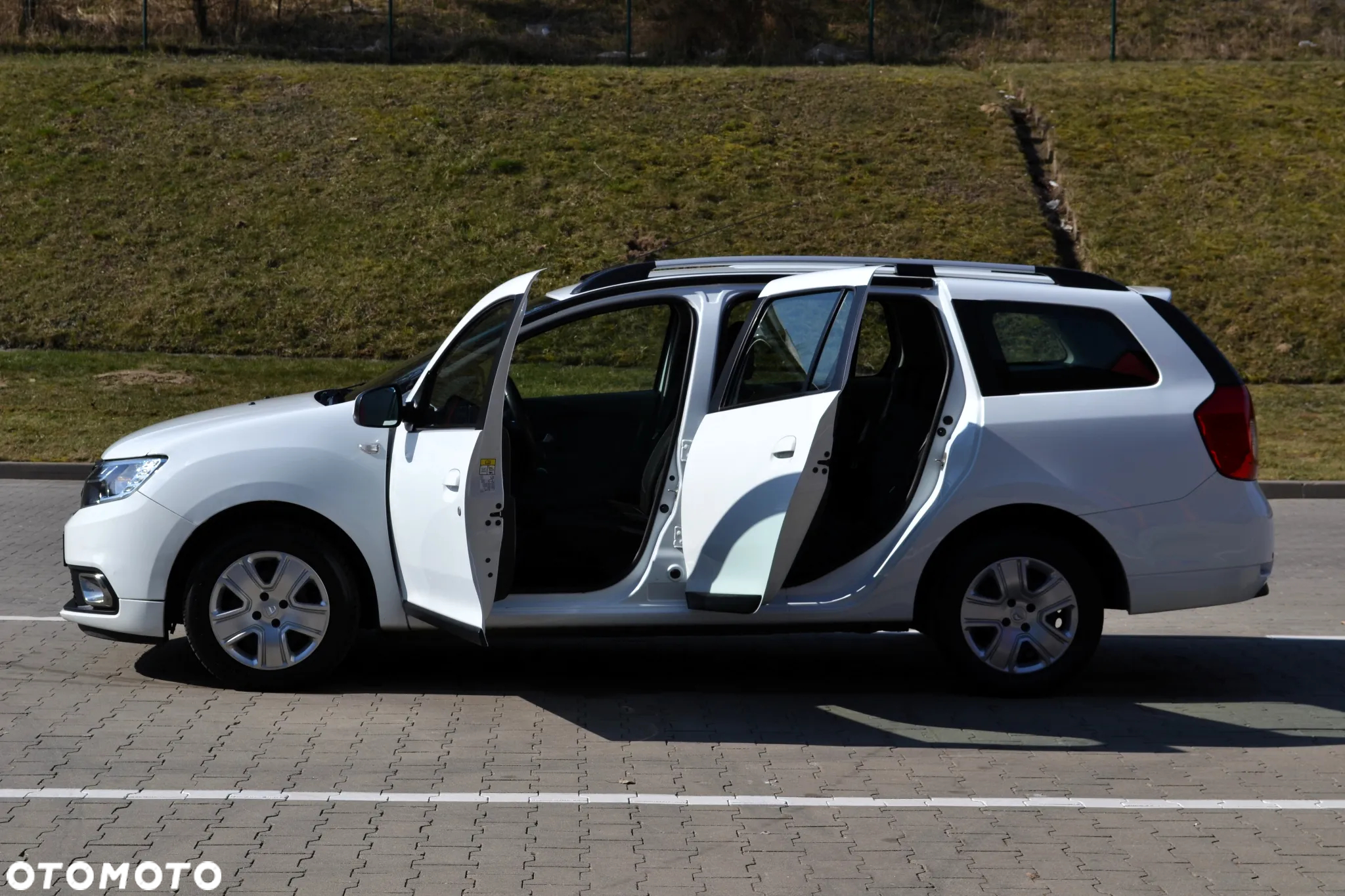 Dacia Logan MCV 1.5 Blue dCi Laureate - 26