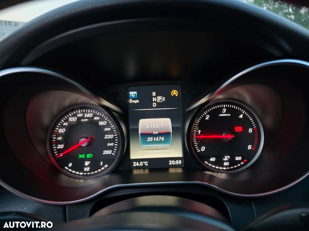 Mercedes-Benz C - 16