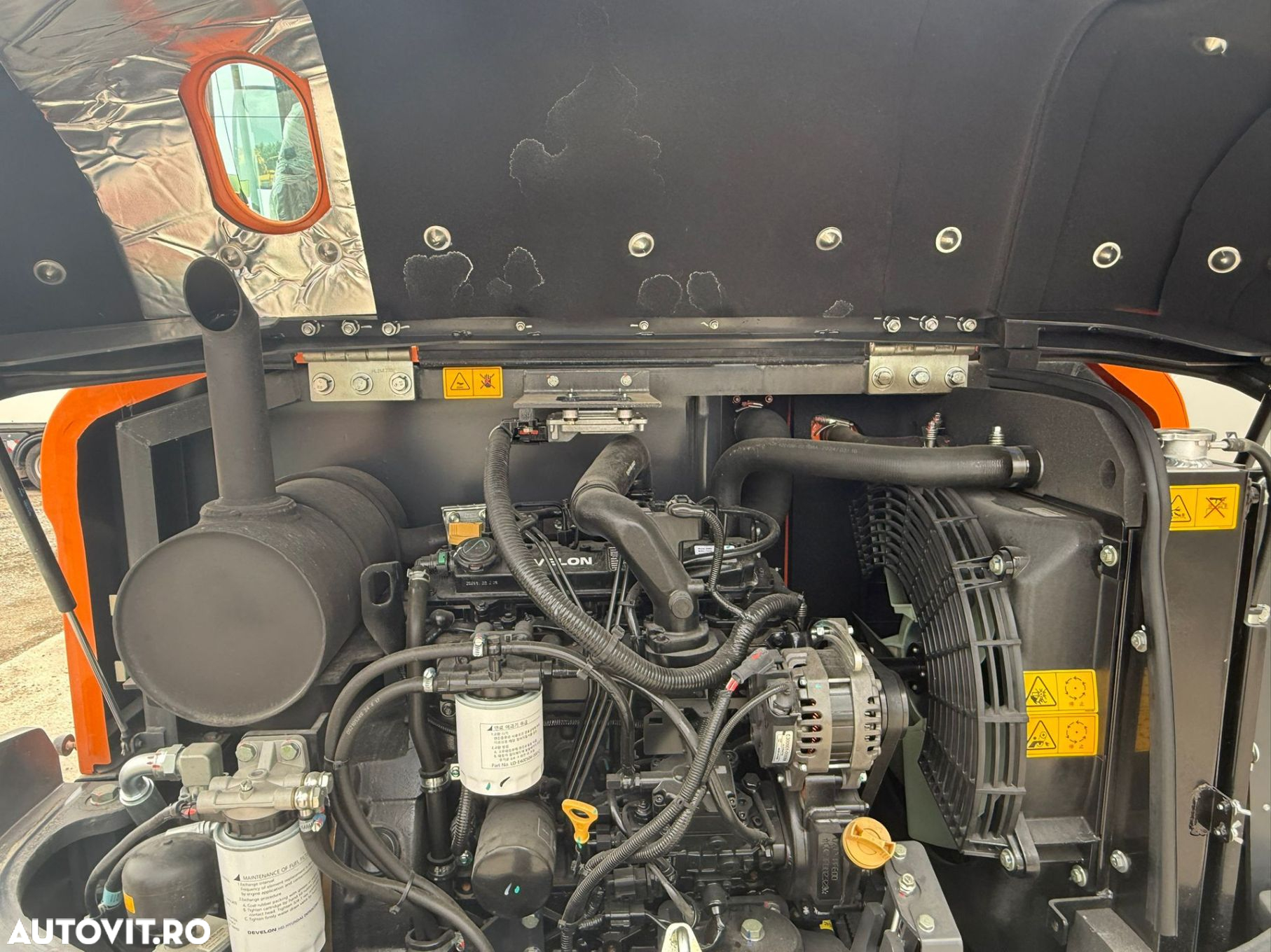 Develon DX60 Excavator - 10